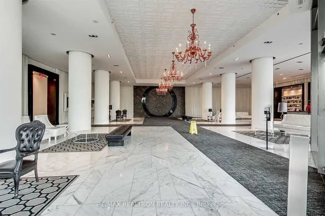 Additional image 15 of 88 Park Lawn Rd Unit 210