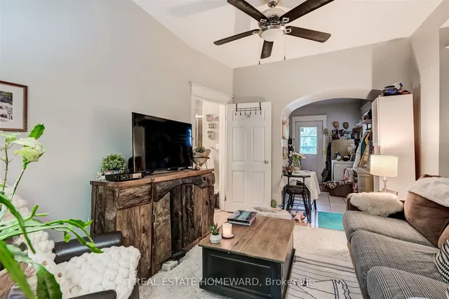 Additional image 12 of 167 Wineva Ave