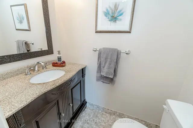 Additional image 20 of 714 The West Mall Unit 1009