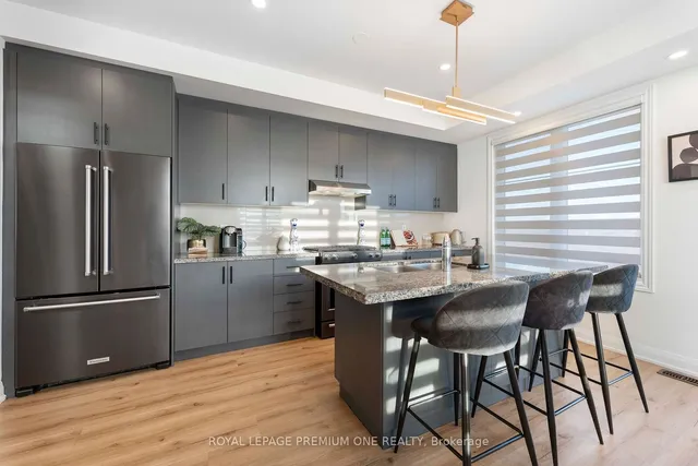 Additional image 10 of 19 Bretlon St