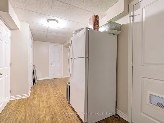 Additional image 36 of 92 Simmons Blvd