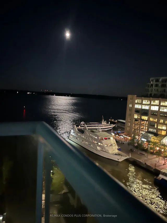 Additional image 25 of 99 Harbour Sq Unit 1211