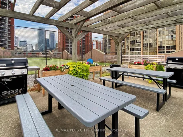 Additional image 34 of 60 Homewood Ave Unit TH 112