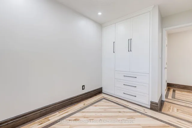 Additional image 19 of 107 FOSTER Cres