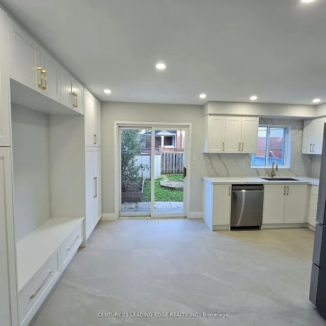 Additional image 5 of 15 Hackberry Gate