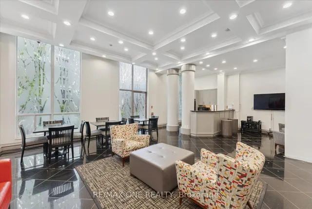 Additional image 30 of 7 Lorraine Dr Unit 909