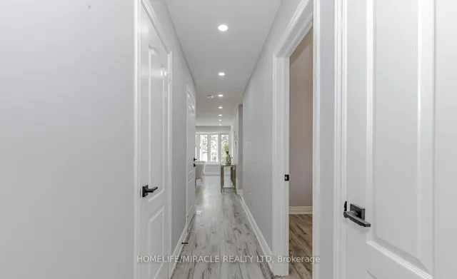 Additional image 18 of 62 Elgin Dr