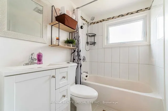 Additional image 9 of 3 Forsythia Rd