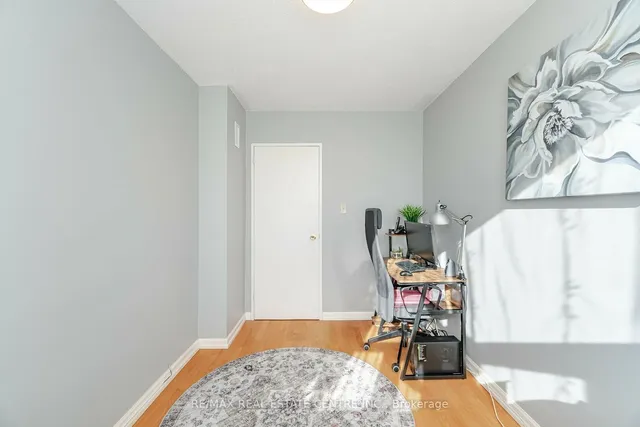 Additional image 25 of 714 The West Mall Unit 1009