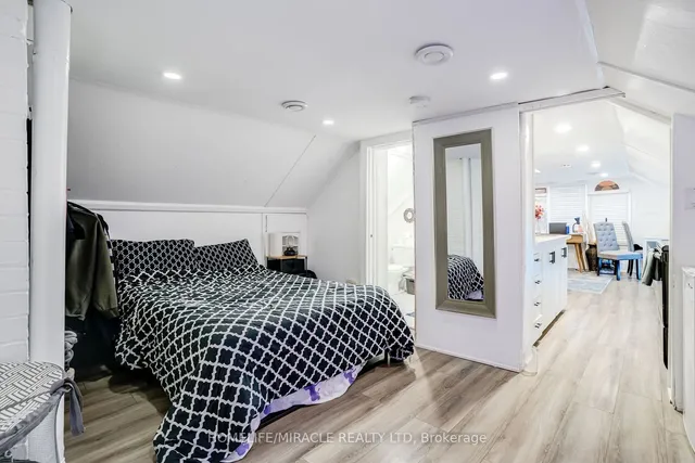 Additional image 37 of 8 Mill St