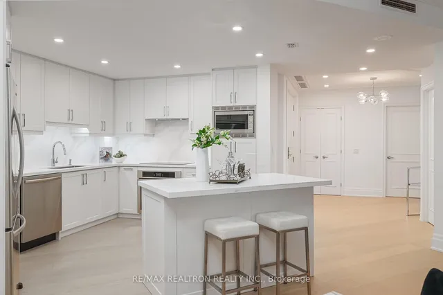 Additional image 10 of 342 Spadina Rd Unit 103