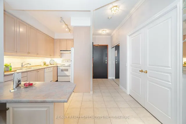 Additional image 8 of 1 Belvedere Crt Unit 909