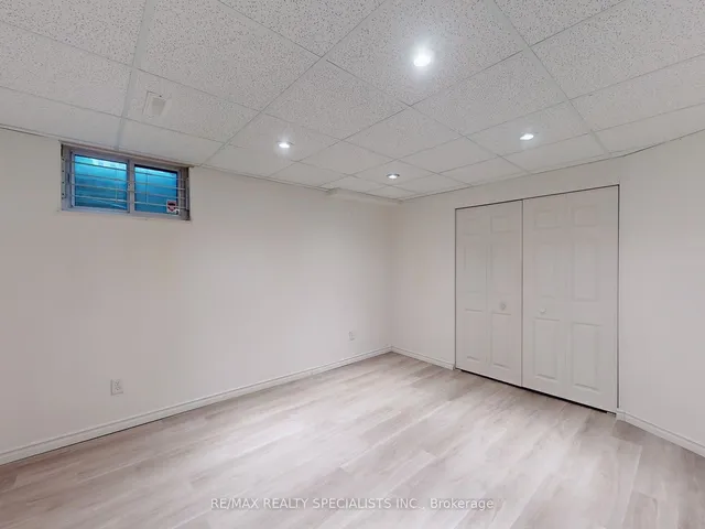 Additional image 35 of 23 Tara Park Cres Unit 23