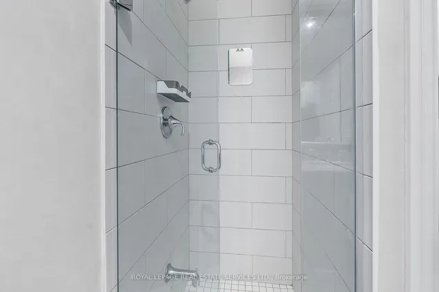 Additional image 25 of 35 Balmuto St Unit 2101