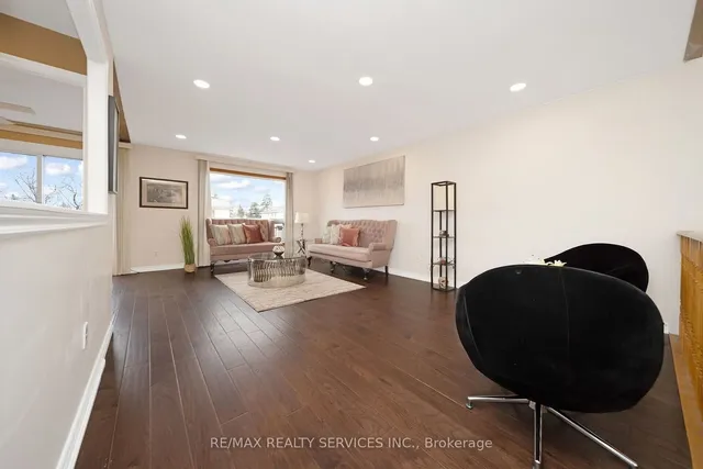 Additional image 17 of 45 Griselda Cres