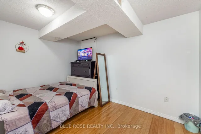 Additional image 25 of 24 Seaside Circ