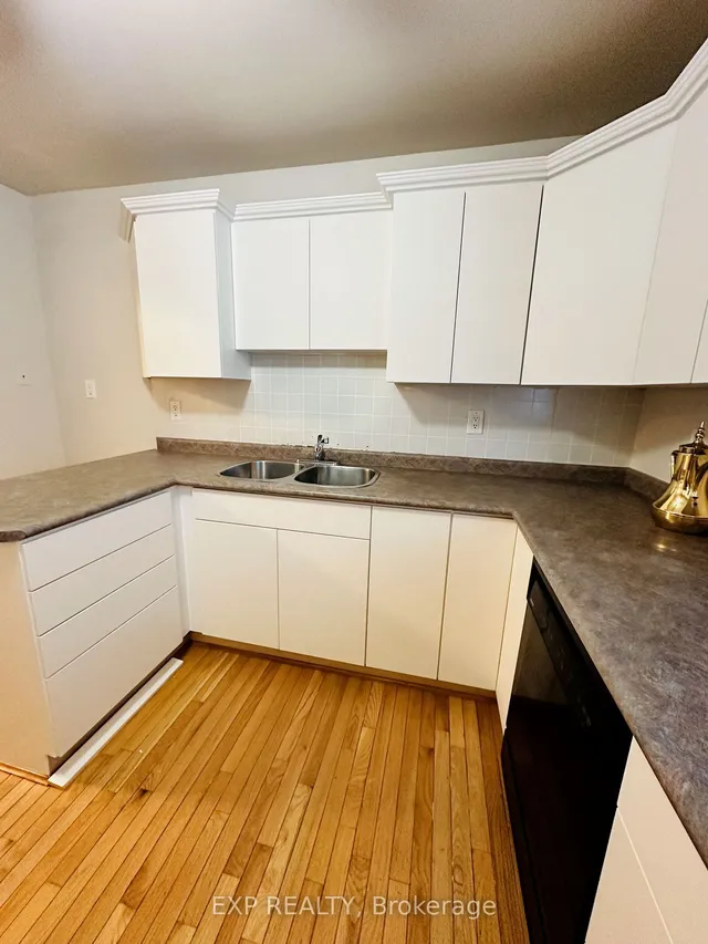Additional image 4 of 22 Rosset Cres Unit 22