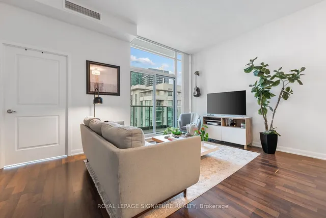 Additional image 10 of 17 Anndale Dr Unit PH116