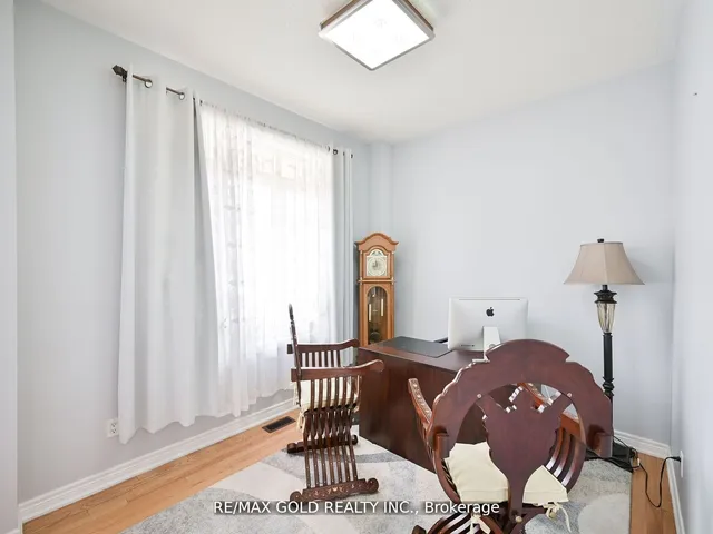 Additional image 4 of 25 Maverick Cres