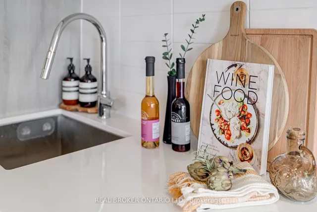 Additional image 4 of 5 Soudan Ave Unit 2808