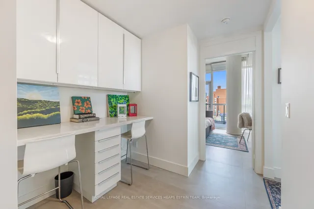 Additional image 4 of 32 Davenport Rd Unit 603