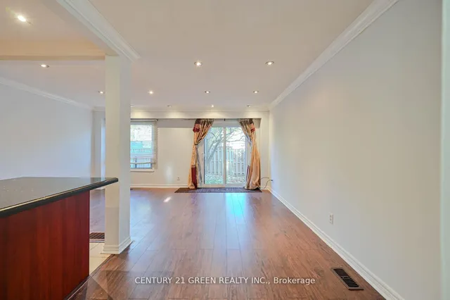 Additional image 5 of 97 Collins Cres Unit 96