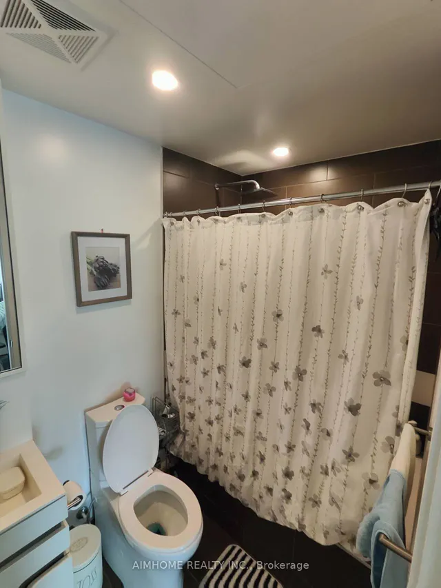 Additional image 7 of 197 Yonge St Unit 4408