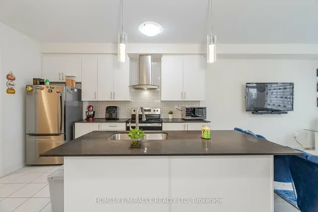 Additional image 9 of 129 Adventura Rd