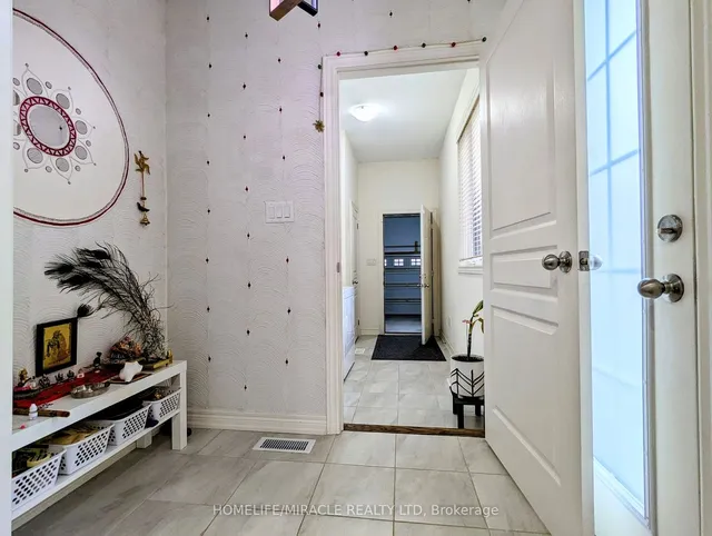 Additional image 19 of 149 Remembrance Rd