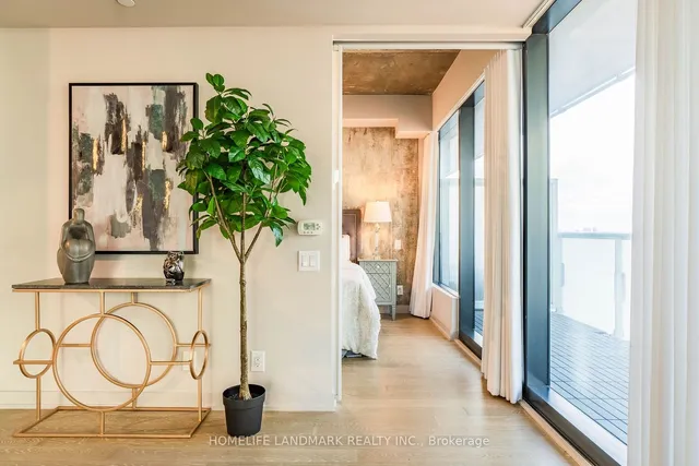 Additional image 17 of 11 Charlotte St Unit 1806