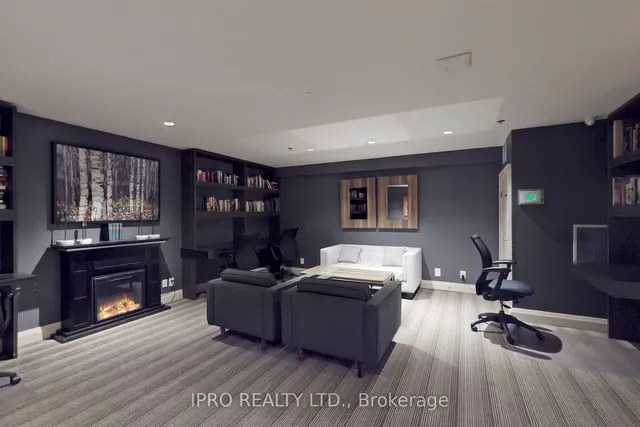 Additional image 39 of 225 Wellesley St Unit 701