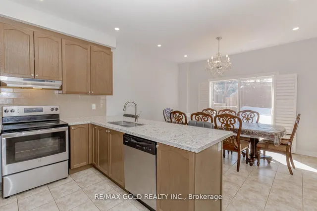 Additional image 15 of 40 Stephanie Ave