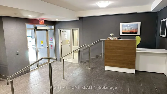 Additional image 6 of 816 Lansdowne Ave Unit 106