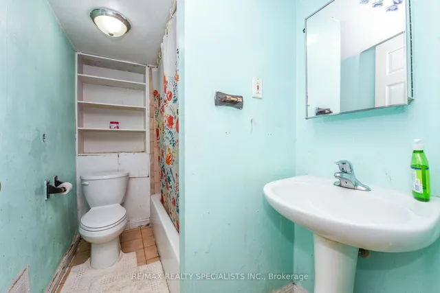 Additional image 28 of 52 Crawford Dr