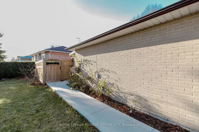 Additional image 34 of 2 Alexandria Cres