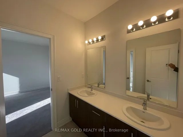 Additional image 22 of 31 Dolomite Dr