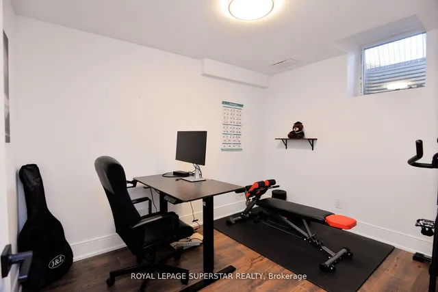 Additional image 34 of 12 El Camino Way