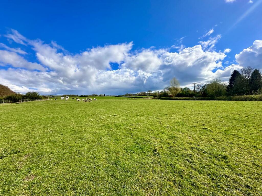 Additional image 5 of Walverden Road, Briercliffe, Burnley