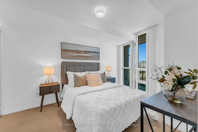Additional image 18 of 16 Yonge St Unit 1908