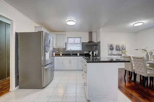 Additional image 17 of 73 Pettibone Sq