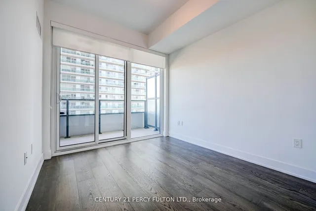 Additional image 18 of 30 Shorebreeze Dr Unit 2514