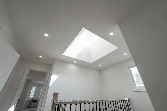 Additional image 40 of 22 Reidmount Ave