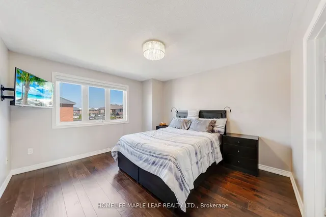 Additional image 19 of 39 Snapdragon Sq