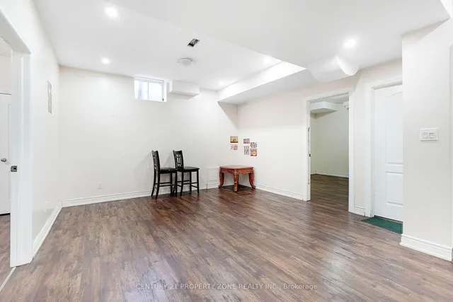 Additional image 28 of 56 Adrian Cres