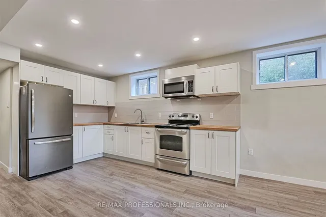 Additional image 21 of 16 Muskoka Ave