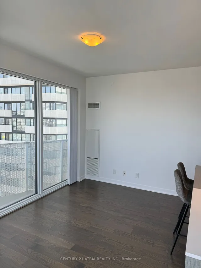 Additional image 6 of 100 Harbour St Unit 6604