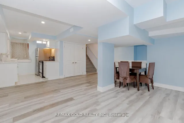 Additional image 34 of 40 Stephanie Ave