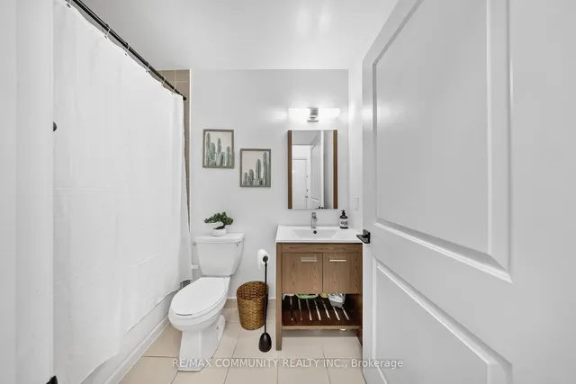 Additional image 3 of 30 Meadowglen Pl Unit 816