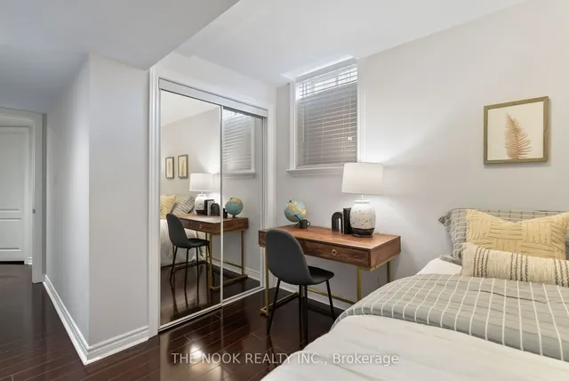 Additional image 30 of 35 Personna Circ