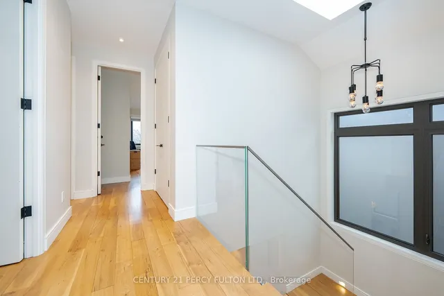 Additional image 12 of 323 Douglas Ave